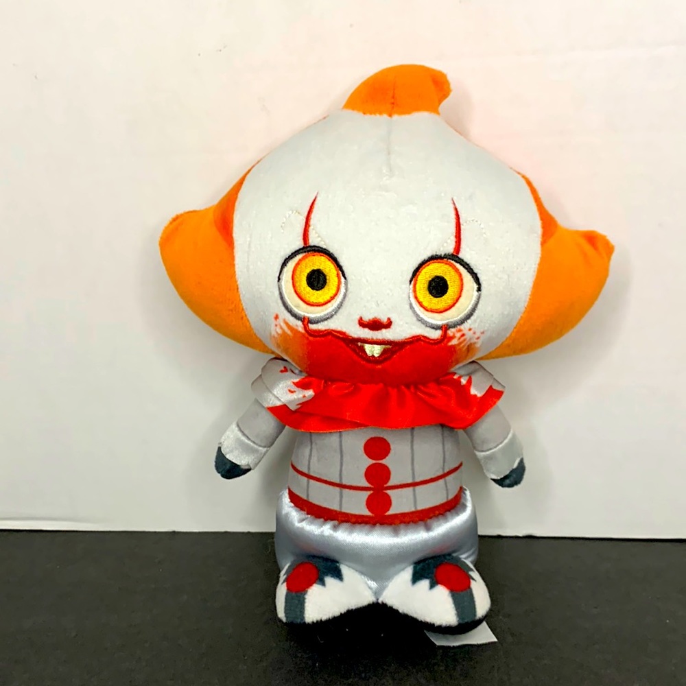 Vaulted 2018 Bloody Face Pennywise Funko 6in Plushie IT Chapter One Movie